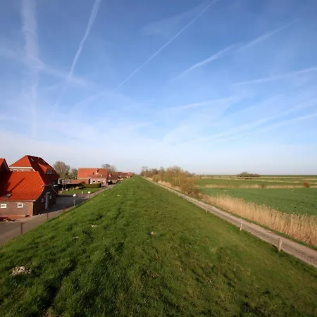 Spacious With Private Terrace Near The North Sea Dike Apartment Nessmersiel