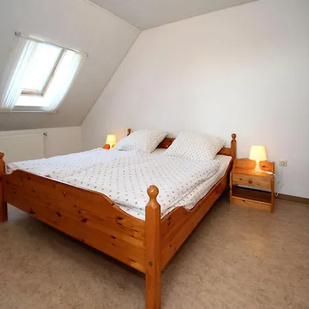 Spacious With Private Terrace Near The North Sea Dike *