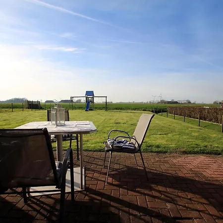 Spacious With Private Terrace Near The North Sea Dike