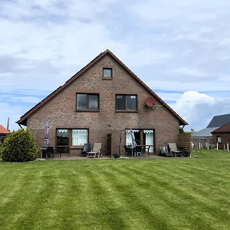 Geraeumige Mit Eigener Terrasse, Neßmersiel