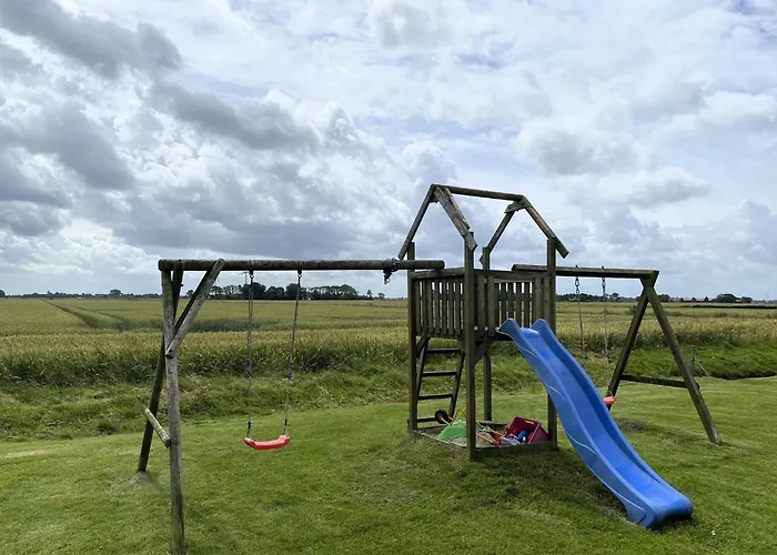 Geraeumige Mit Eigener Terrasse, * Neßmersiel